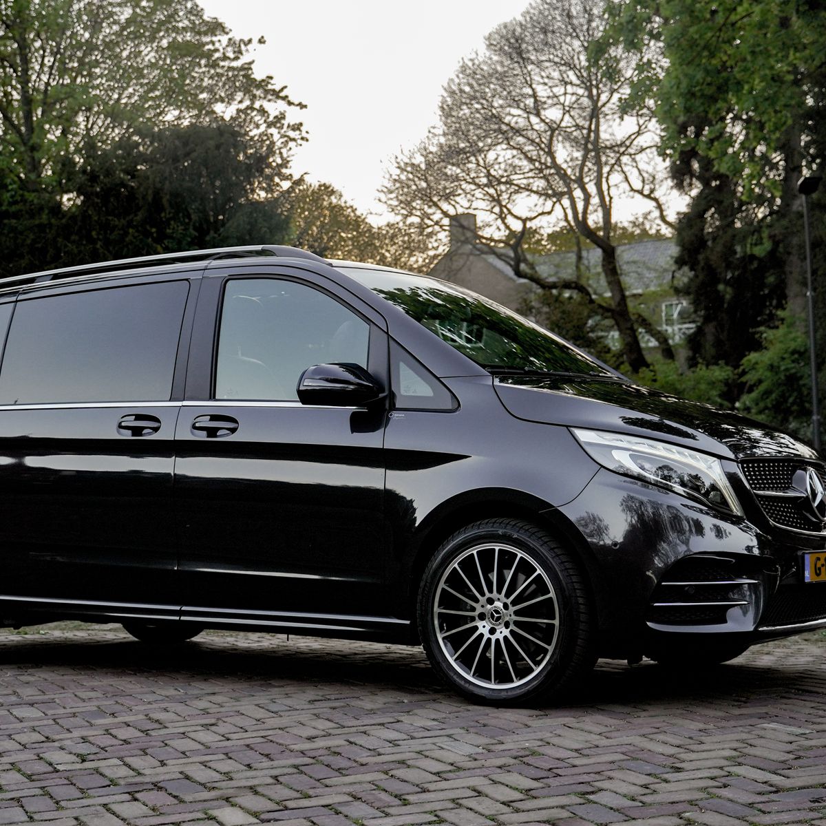 VIP Bus huren – Mercedes V-Class VIP Bus huren – Mercedes V-Class