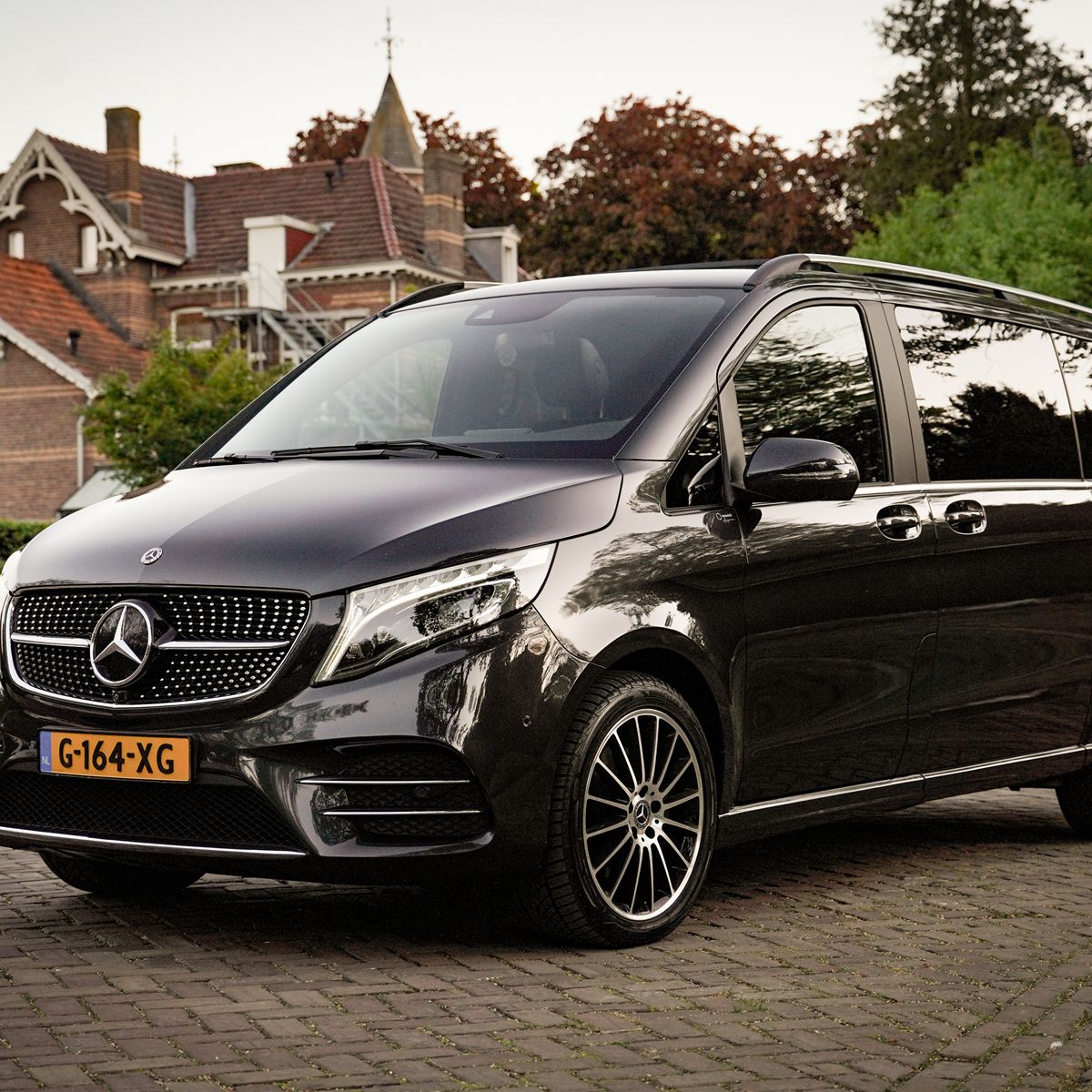 VIP Bus huren – Mercedes V-Class VIP Bus huren – Mercedes V-Class