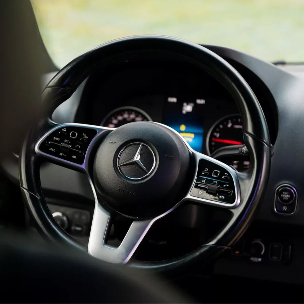 Mercedes Sprinter VIP Luxe Bus 9 Personen