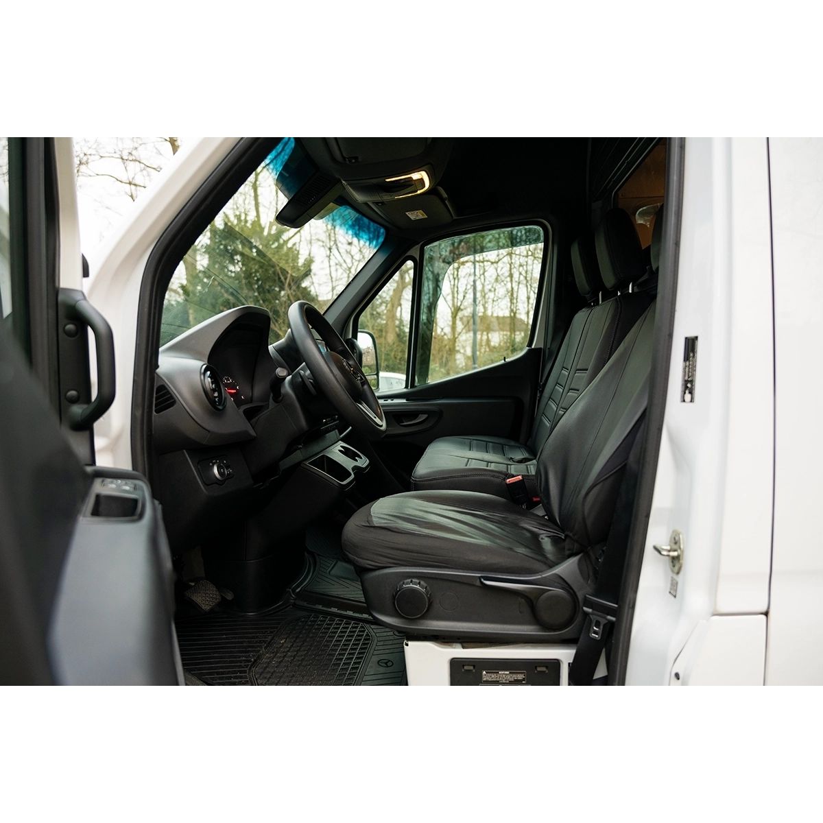 Mercedes Sprinter H2L3 automaat huren – extra lang Mercedes Sprinter H2L3 automaat huren – extra lang